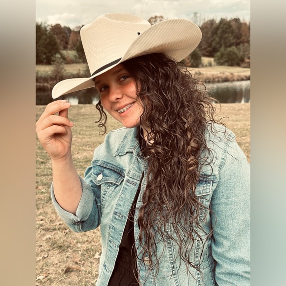 Meet your Posher, Thealeshia - Picture 11 of 16